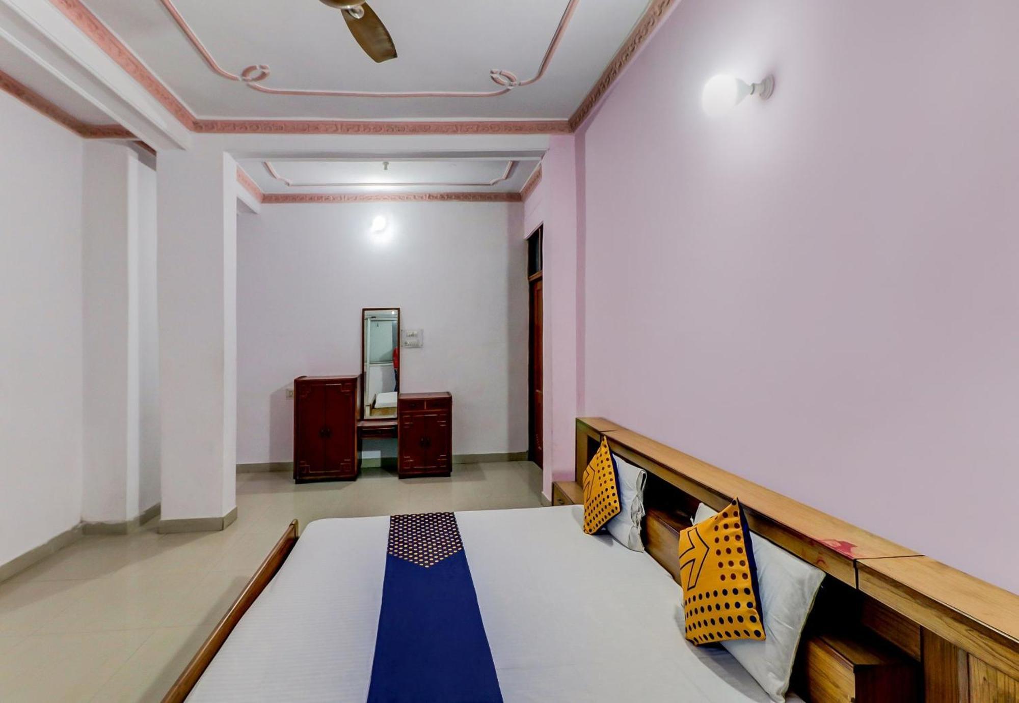 J C Guest House Hasanganj Exterior photo