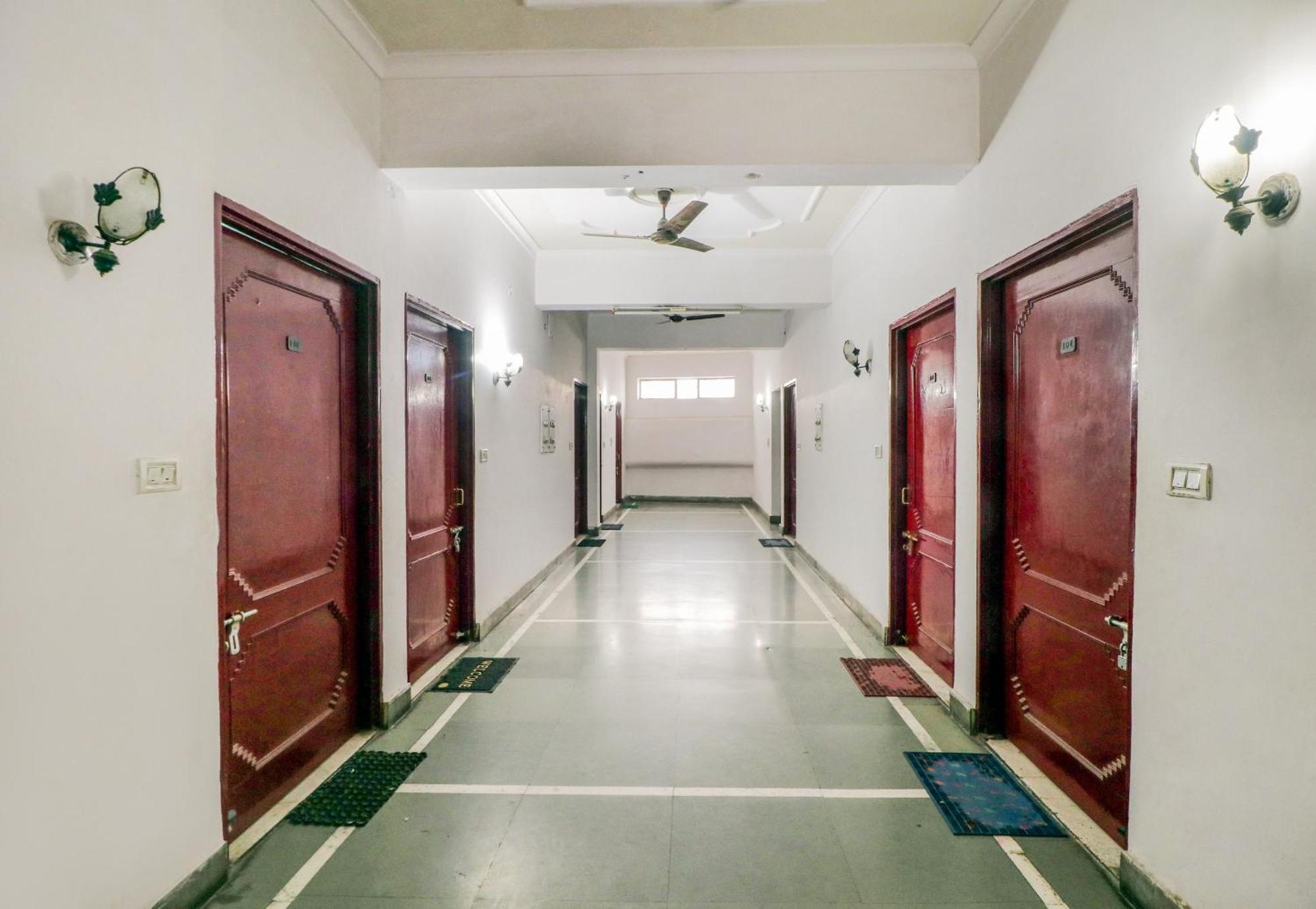 J C Guest House Hasanganj Exterior photo